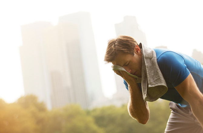 كيف تتعاملون مع التعرّق الزّائد؟