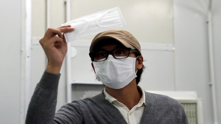 عنصر غير متوقع "لا يمكن الاستغناء عنه" قد ينقل عدوى "كورونا" لمالكه!