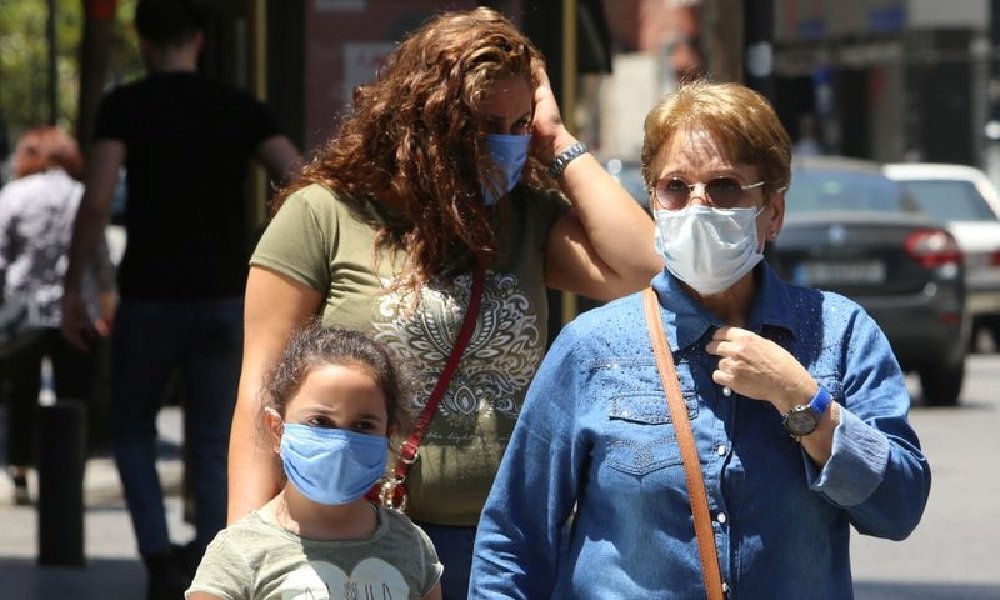 إلى اللبنانيين&hellip; لا تتخلّوا عن الكمامة!