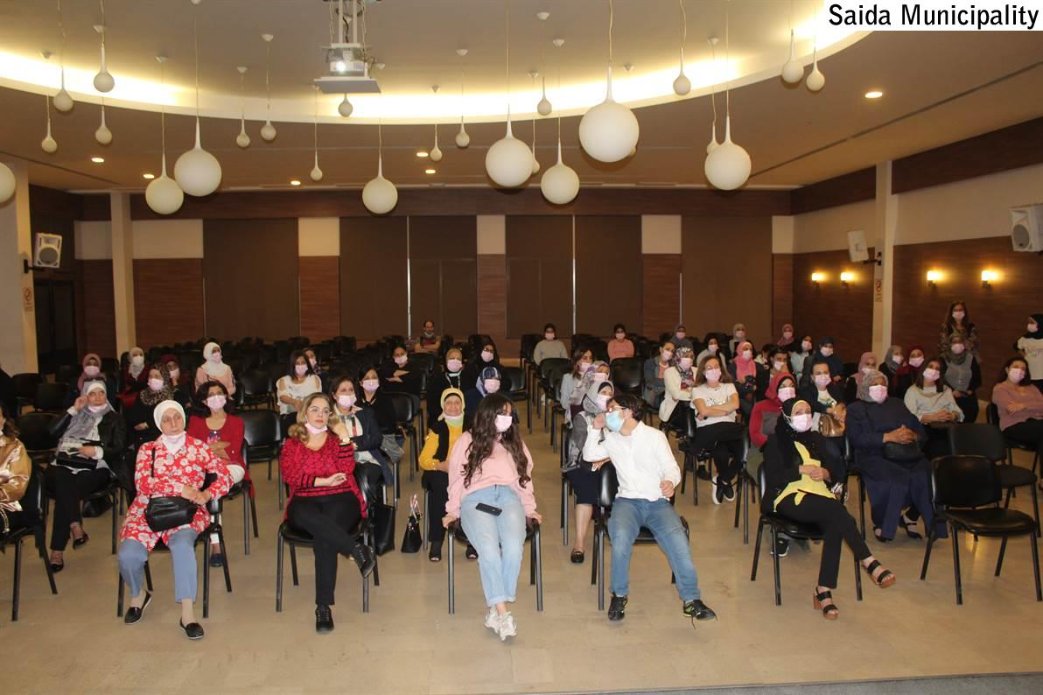 الكشف المبكر عن سرطان الثدي ندوة طبية في بلدية صيدا للدكتور أسامة جرادي