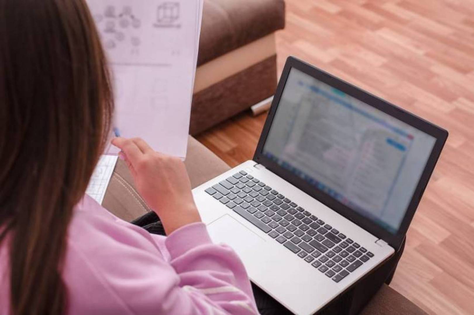 الوضع العام في لبنان.. لا يسمح بالعودة للتعلّم عن بعد