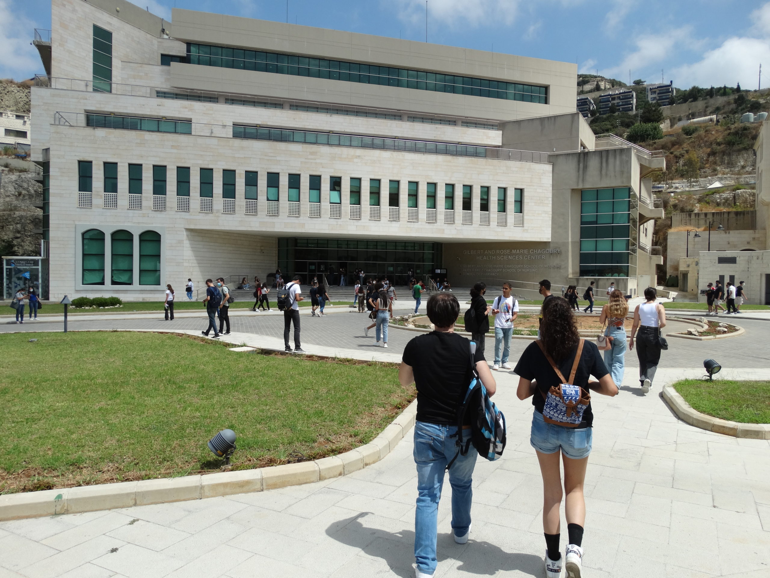 الجامعات الخاصة تتجه الى الدولرة.. "الفريش" اساسي للاستمرار