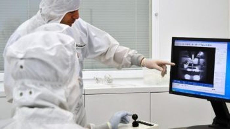 مريض السرطان يُعاني مرتين: من مرضه وفقدان الدواء والجشع...