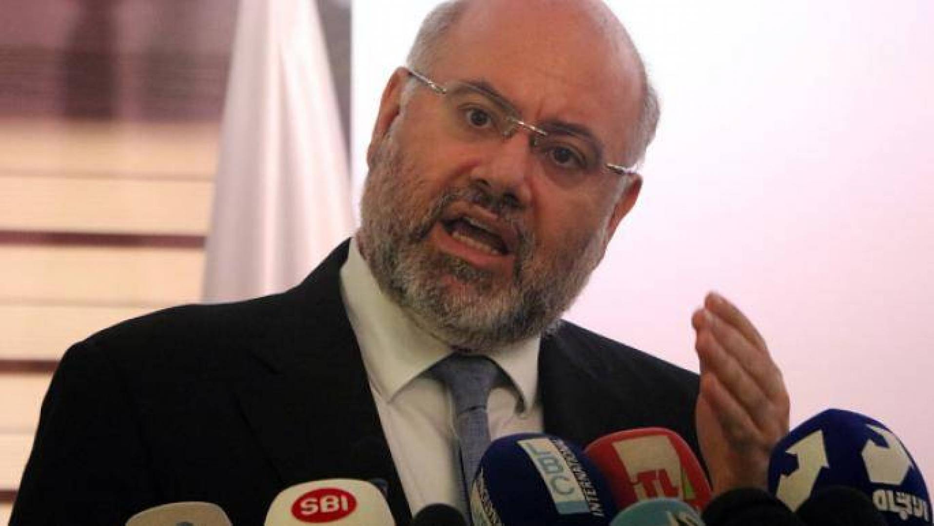 الى مرضى السرطان.. تعميم من وزير الصحة!