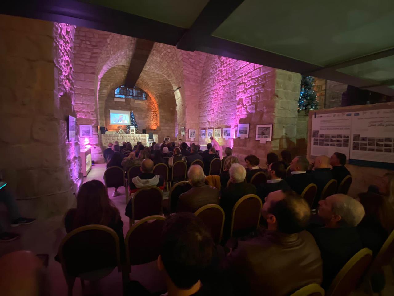 التاريخ في رحاب التاريخ: محاضرة ثقافية في خان صاصي الأثري عن تاريخ مدينة صيدا!