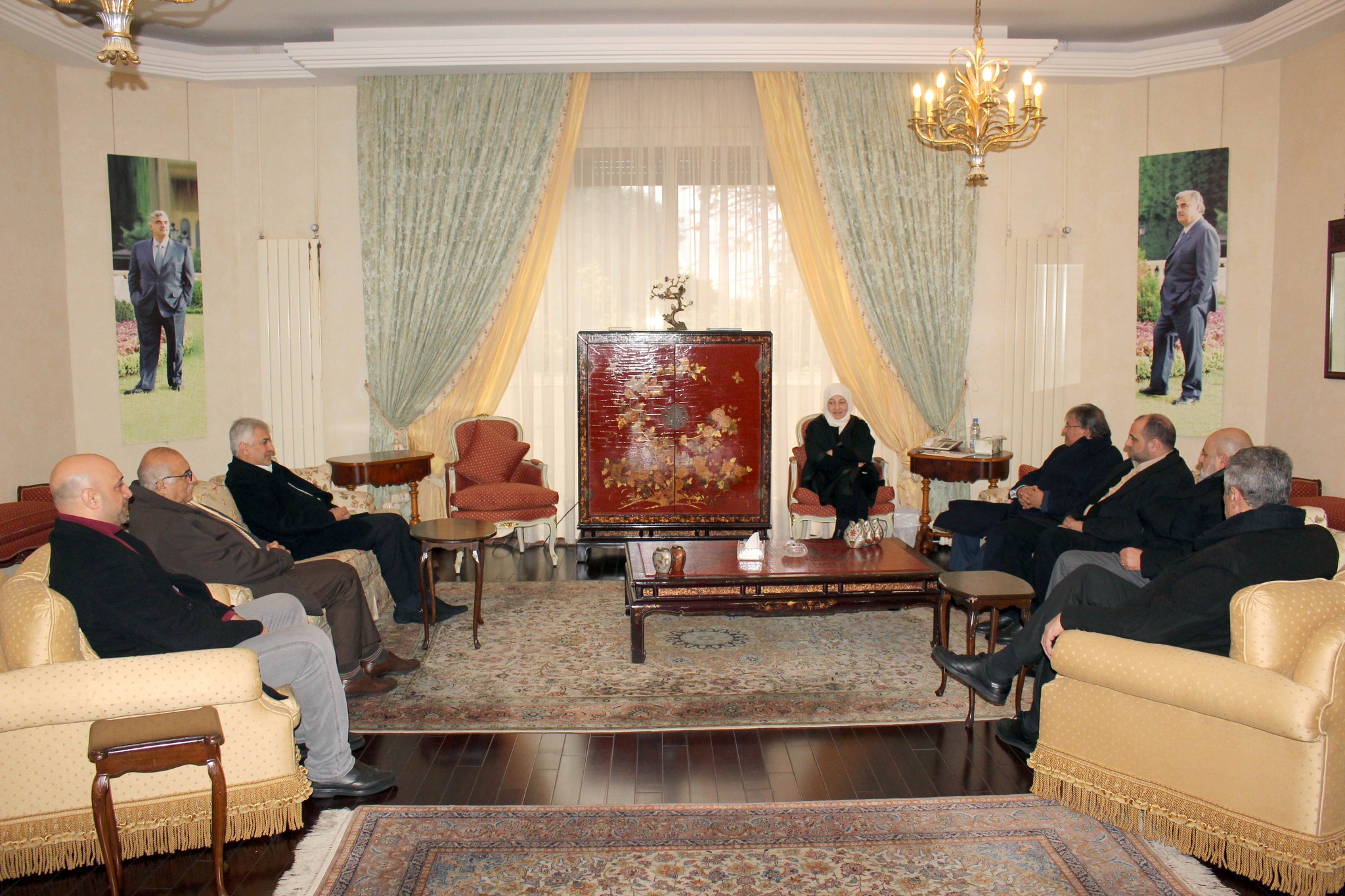 بهية الحريري تبحث ونقابة المعلمين مطالب معلمي المدارس الخاصة وانقاذ العام الدراسي