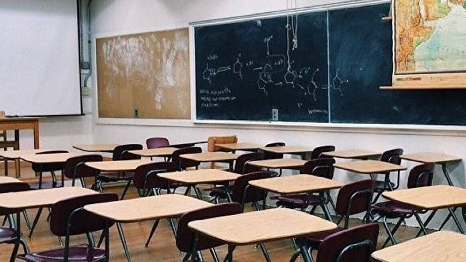 "عودة مشروطة".. هذا ما أعلنته روابط التعليم الرسمي