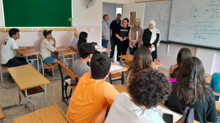 'دورة التقوية لطلاب الشهادات' في صيدا تتواصل للأسبوع الثالث وبهية الحريري تستكمل جولتها على المراكز وتنوه بإرادتهم للتعلم