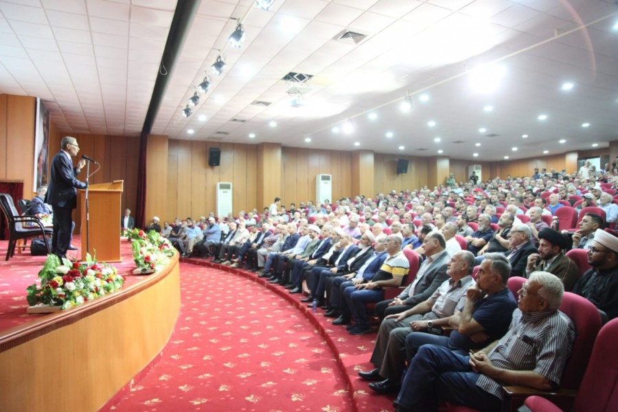 بالفيديو والصور : حزب الله استضاف الشاعر العربي الكبير أحمد بخيت في احتفال شعري حاشد في صيدا