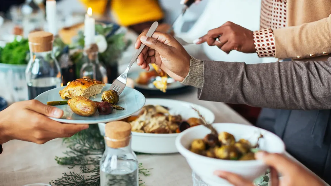 حيل ونصائح للمحافظة على رشاقتكم خلال الأعياد