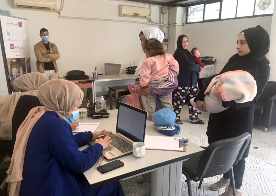 عيادات مؤسسة الحريري النقالة المجانية عاينت عشرات المرضى في صيدا والضواحي وهذا برنامجها للأسبوع المقبل !