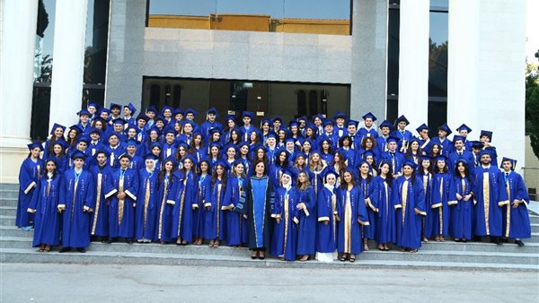 مدرسة الفنون الإنجيلية في صيدا تخرج دفعتها الـ 142