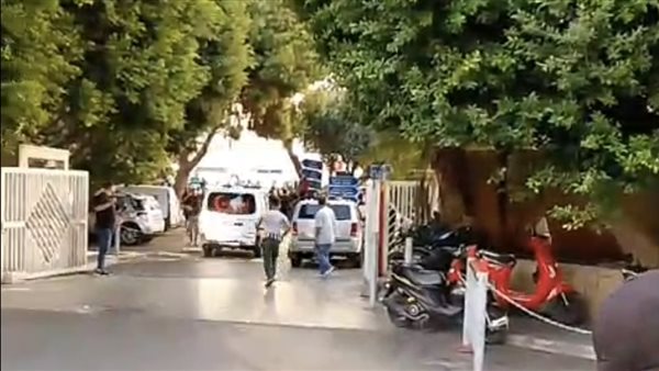 عدد من الجرحى في مدينة صيدا ومستشفيات المدينة تستقبل عشرات المصابين من عدة مناطق