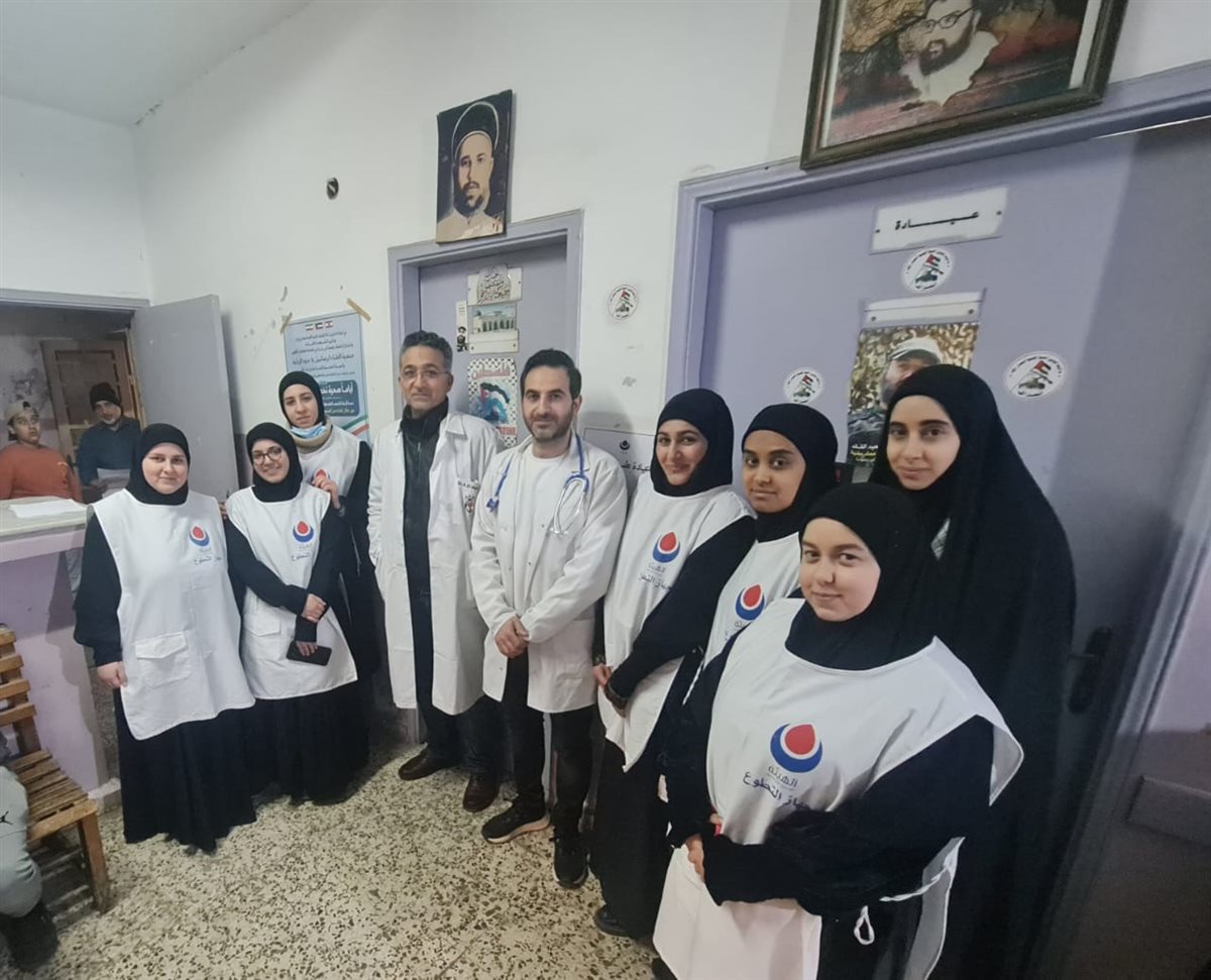 حزب الله وأطباء رساليين بدون حدود في ايران نظما يوما صحيا تخصصيا مجانيا بمخيمات صيدا بذكرى انتصار الثورة والقادة الشهداء