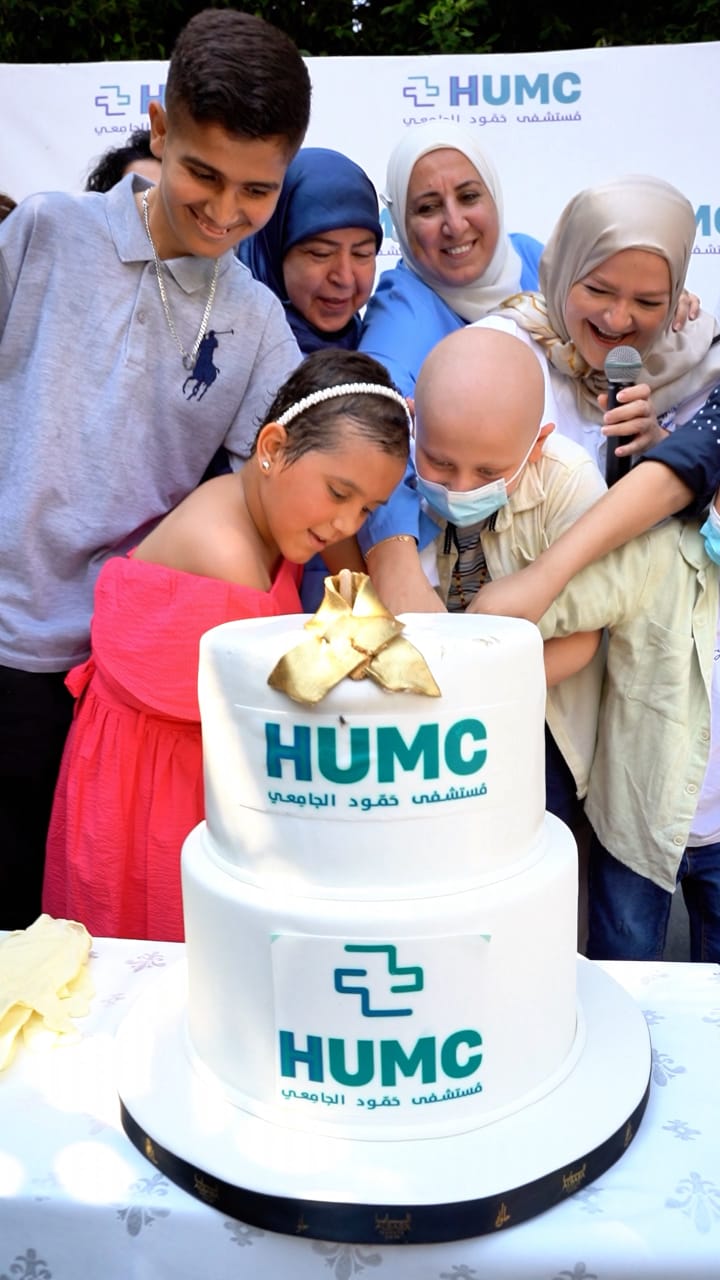 مستشفى حمود الجامعي يحتفل بشفاء ستة أطفال من مرض السرطان