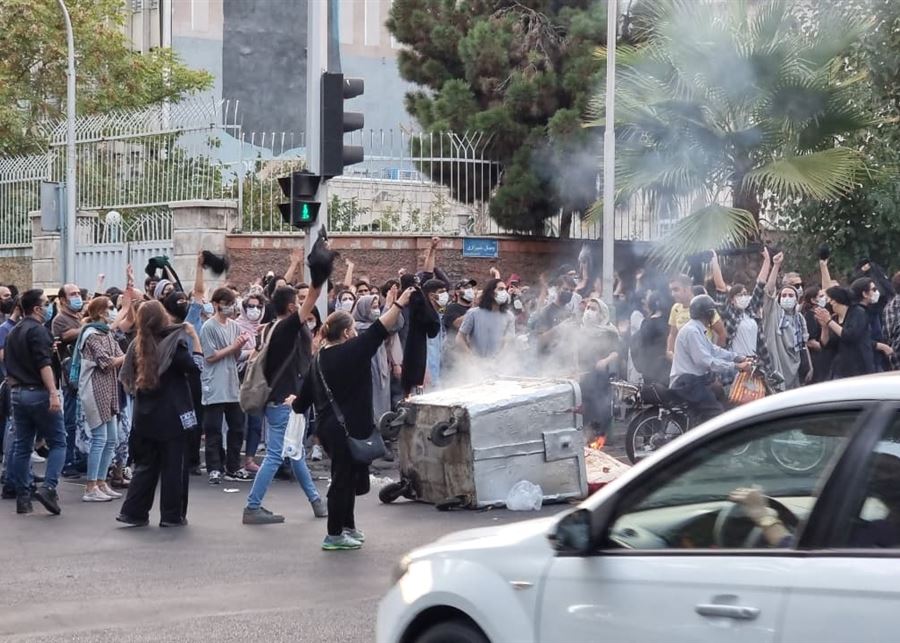 ايران "تغلي" وتصاعُد حدّة المواجهات في غرب البلاد