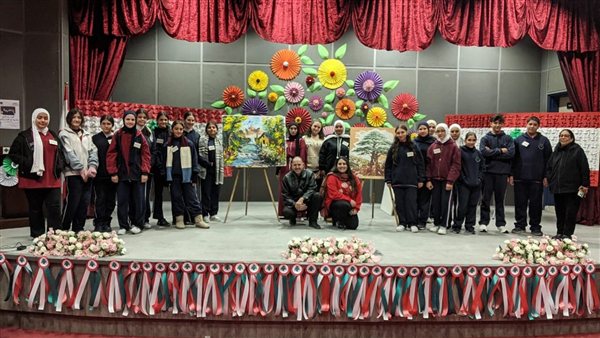 موعد مع الفن في &laquo;العُمانيّة&raquo;... منتدى الفن التشكيلي في ضيافة المدرسة وتكرّيم الرسامة ملكة العبد