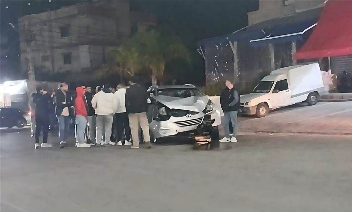 ثلاث إصابات نتيجة حادث مروع بين سيارتين في منطقة بستان الكبير في صيدا