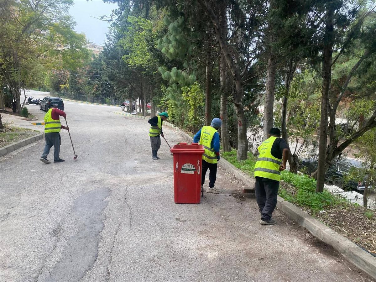 شركة الجبيلي للزراعة تقوم بتأهيل مقبرة صيدا الجديدة - سيروب