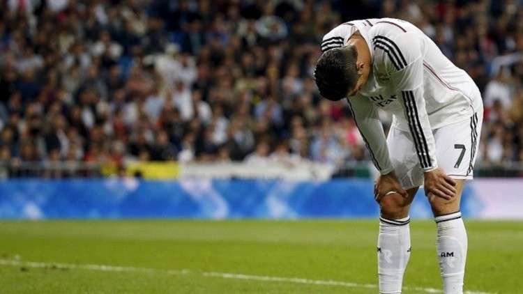 عجوز عاشق لريال مدريد يحرق منزله بعد صدمة الكلاسيكو