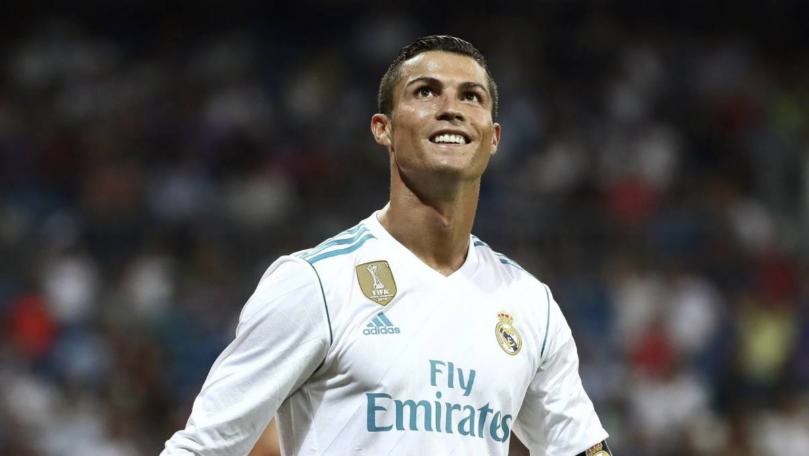 رونالدو يتراجع وصلاح يتقدّم