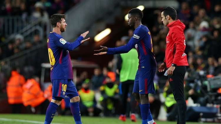 جماهير برشلونة تضع يدها على قلبها خوفا على نجمها