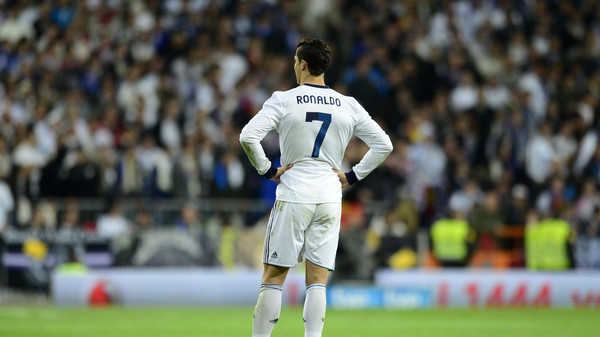 ريال مدريد يمنح رونالدو الضوء الأخضر للرحيل