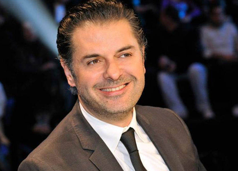 بالصورة: إبن راغب علامة نسخة طبق الأصل عن والده!