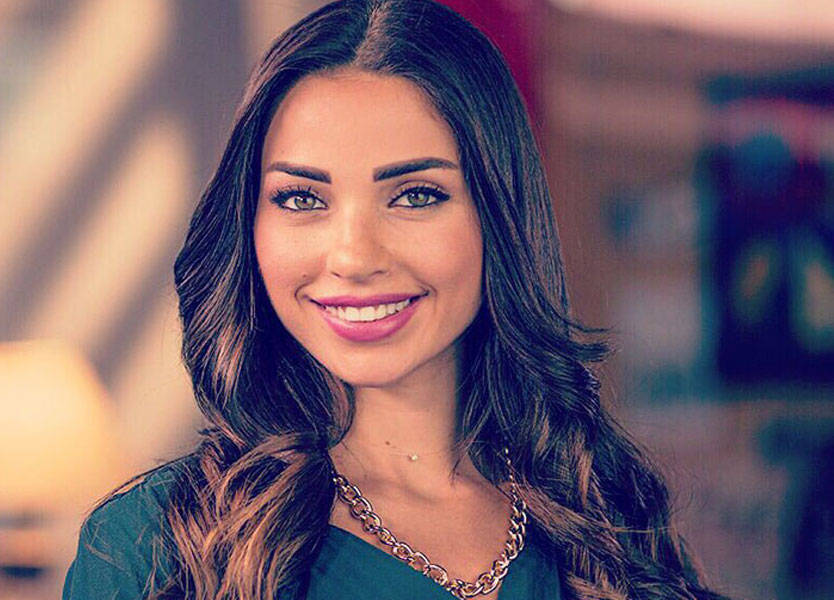 بالصور: داليدا خليل مع والدتها.. والشبه كبير