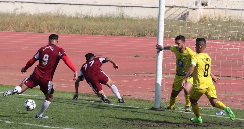 نهائي كأس لبنان لكرة القدم الاحد بين العهد والنجمة
