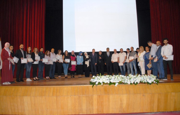 برعاية الوزيرة عز الدين.. مؤسسة الحريري وجامعة الحكمة   اختتما مشروع (PACCT)