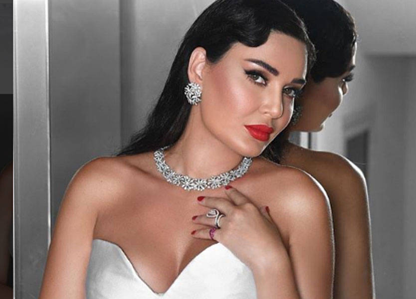 صورة لافتة تجمع سيرين بابنها "كريستيانو"