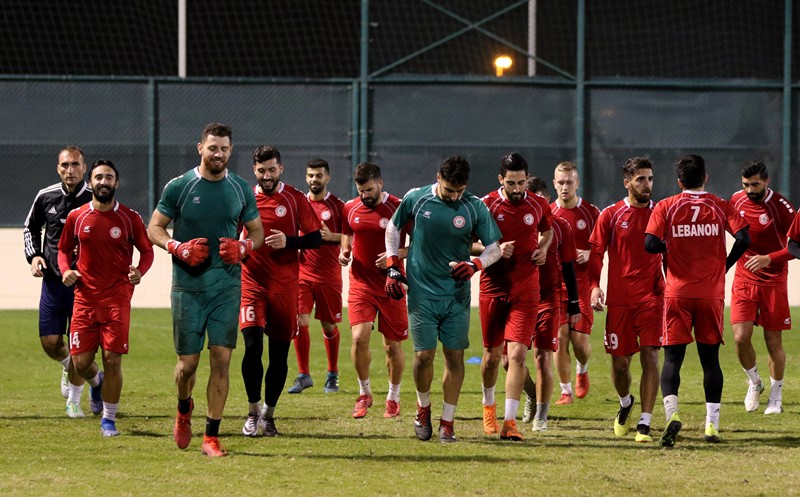ارتياح لمعسكر منتخب الكرة في البحرين