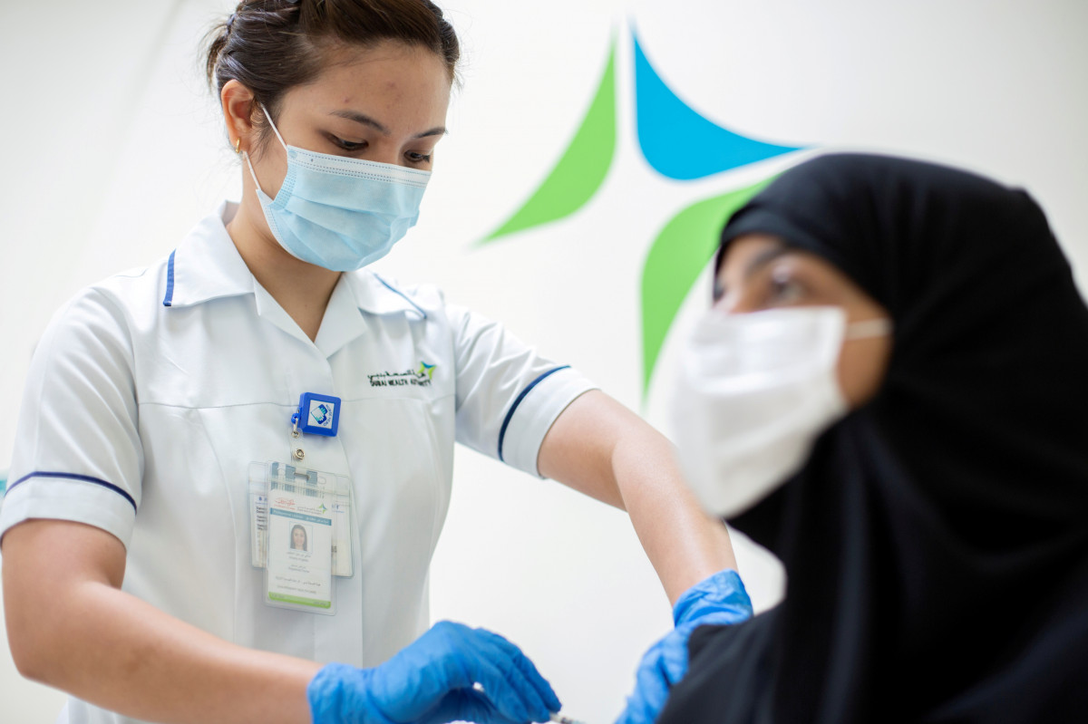 الإمارات تمنح الإقامة الذهبية لـ"خط الدفاع الأول"
