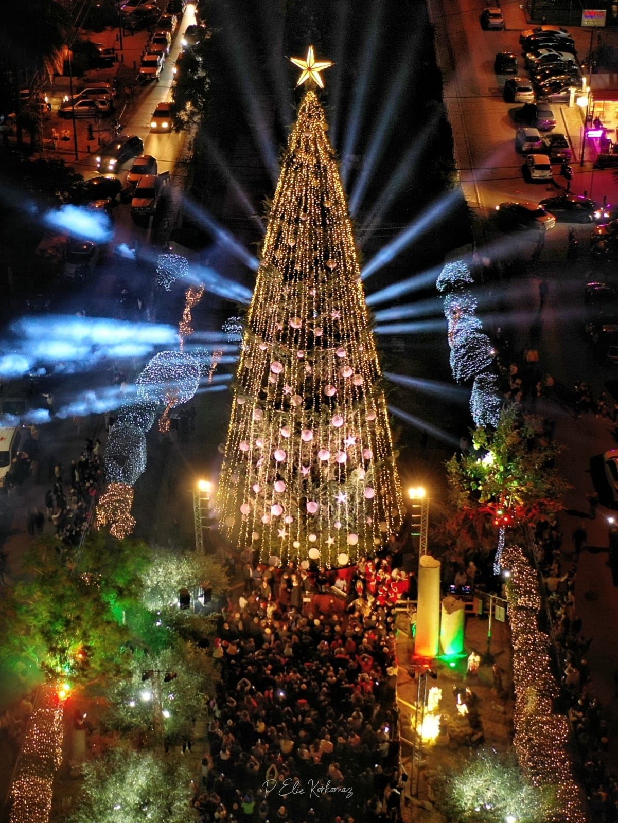 افتتاح شجرة الميلاد في جبيل تحت عنوان "إيد بإيد... منحتفل بالعيد"