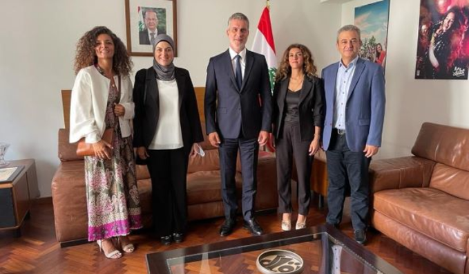 وفد مشترك من بلدية صيدا ولجنة مهرجانات صيدا الدولية زار وزير السياحة وأطلعه على تعزيز استراتيجية صيدا السياحية