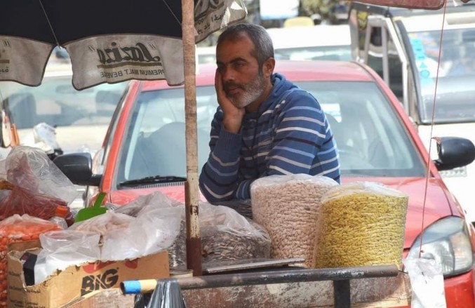صيدا: فوضى بأسواق سعر الصرف وإقفال محطّات وارتفاع أسعار المواد الغذائية