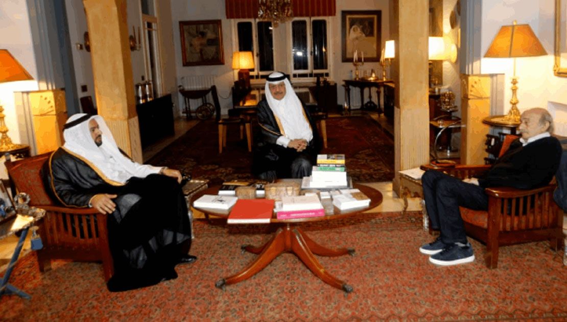التطورات بين جنبلاط والسفير القطري