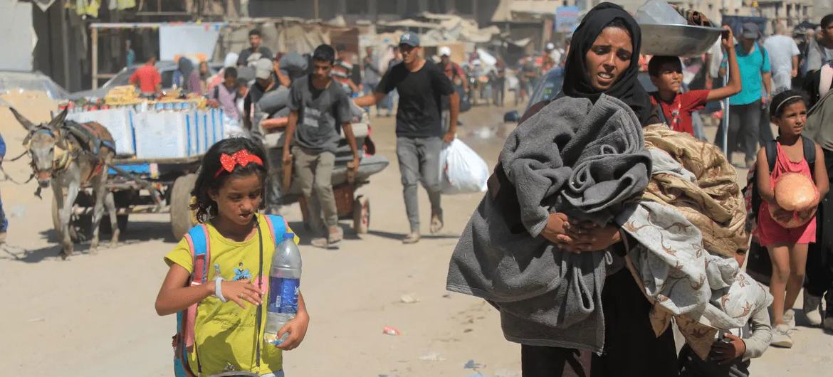 &laquo;الأونروا&raquo;: نظام المساعدات في غزة تجريد من الإنسانية ويجلب الفوضى والموت