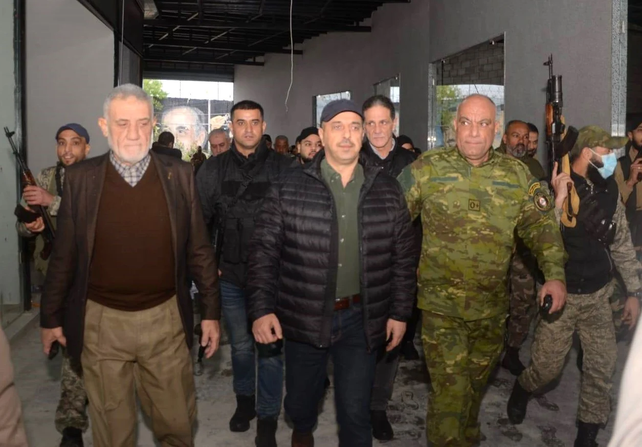 الجيش اللبناني يتسلّم حاجزَي مخيم البداوي