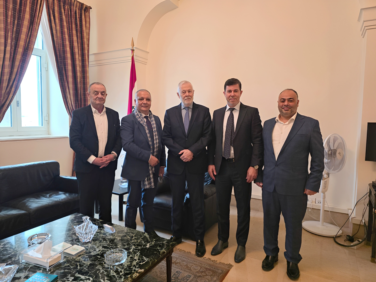 "منتدى الأعمال الفلسطيني اللبناني" : لتمكين الفلسطيني الحامل لجنسية أجنبية من التملك أسوة بسائر الأجانب