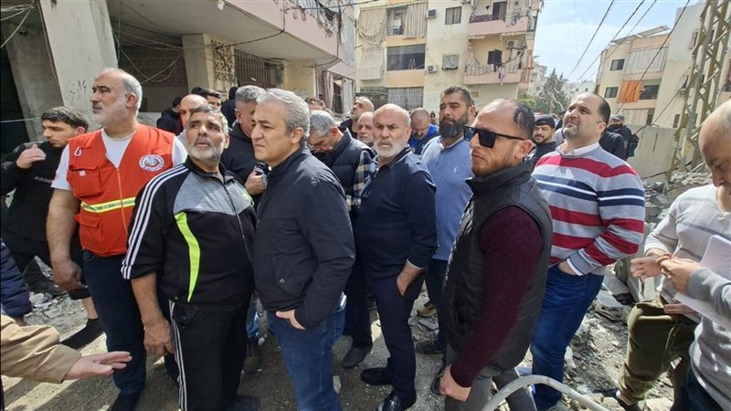 حجازي والزين وواكيم يتفقدون موقع الإستهداف في 'منطقة الفوار': وحدة صيدا والجوار أقوى من محاولات الترهيب