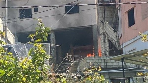 استهداف شقة في مخيم المية ومية