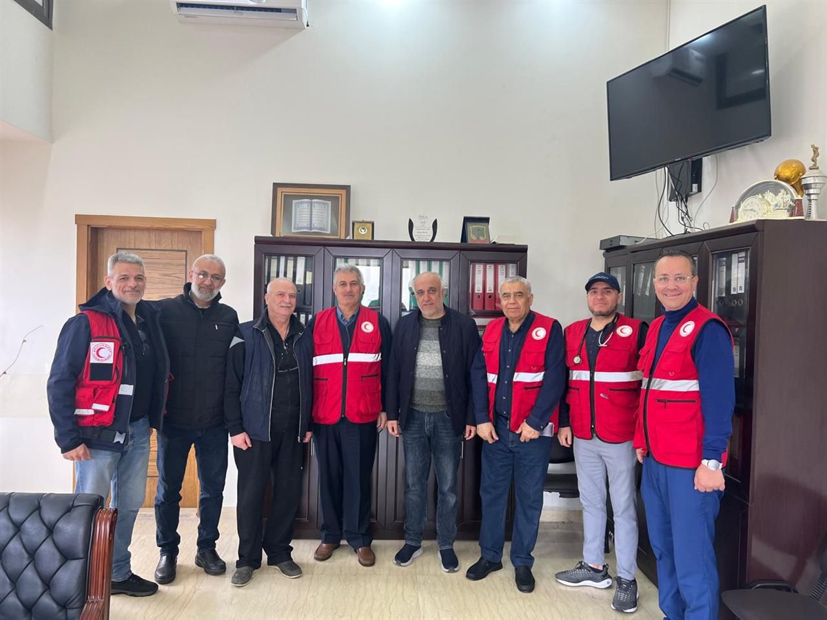 بين شح التمويل وضغط النزوح الهلال الاحمر الفلسطيني يواصل رسالته الانسانية !