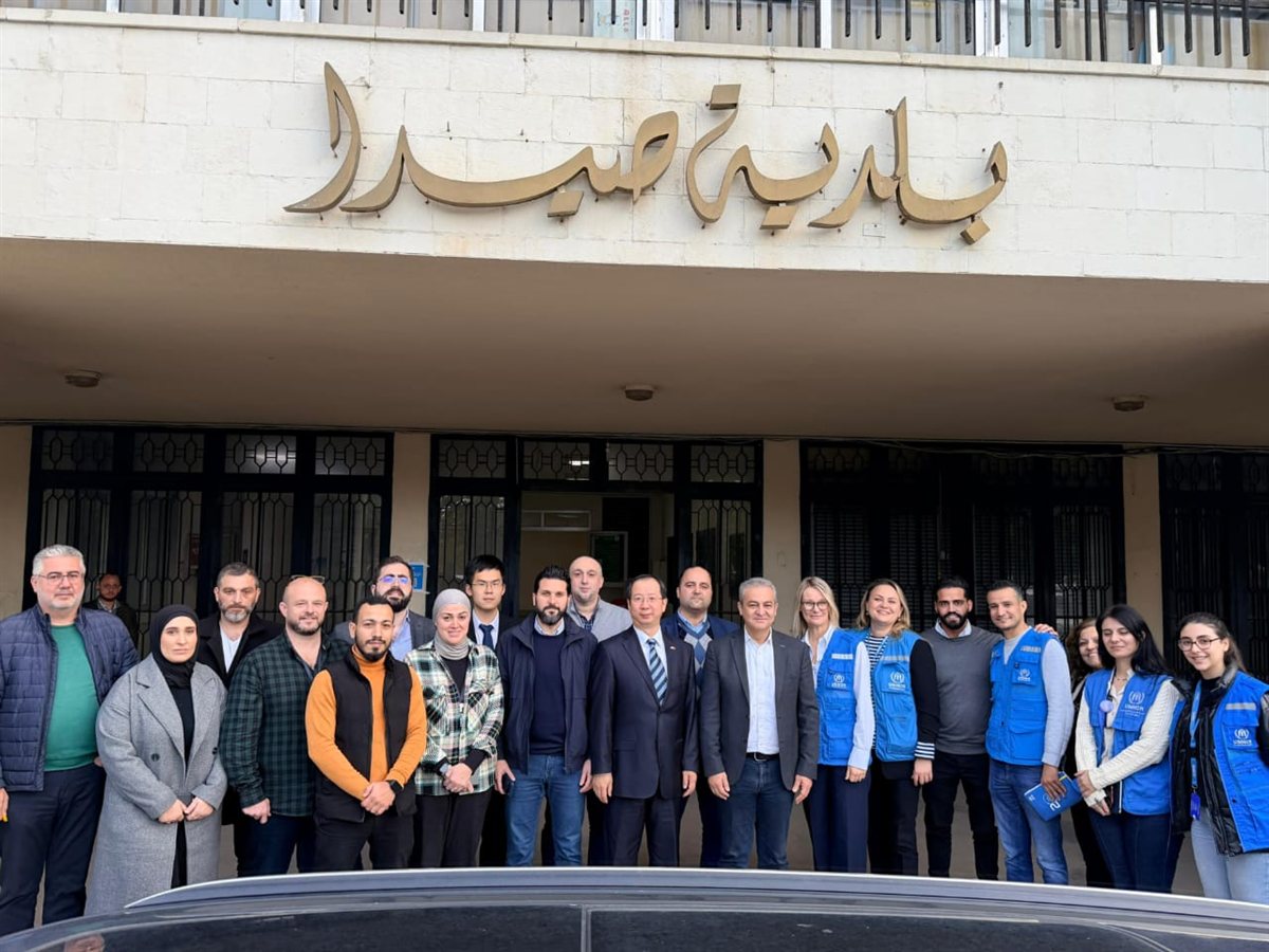 بلدية صيدا تستقبل ممثلة مفوضية اللاجئين والسفير الصيني لبحث سبل مواجهة تداعيات أزمة النزوح في المدينة