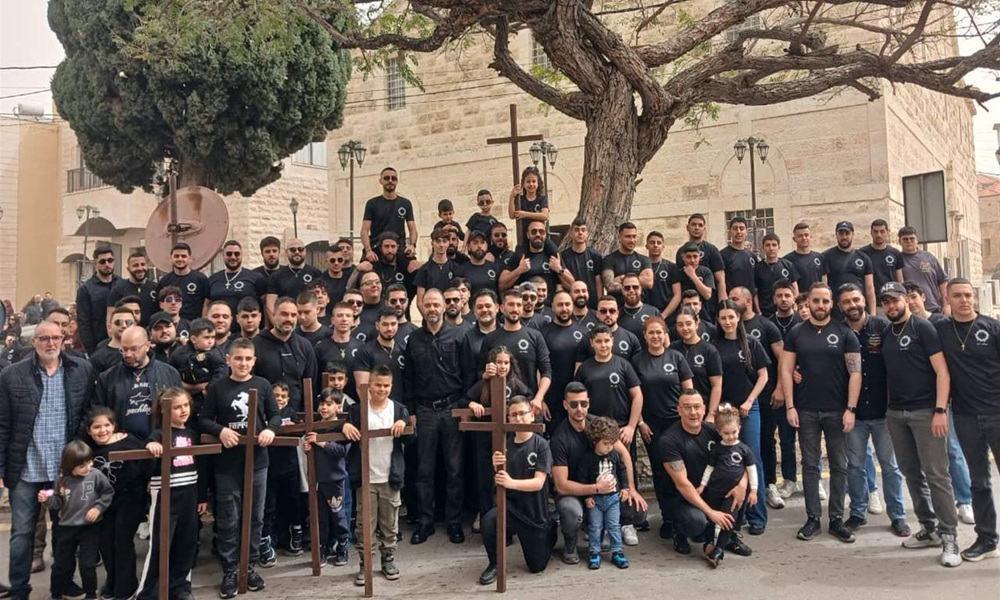 مغدوشة تحيي طقوس الجمعة العظيمة في مسيرة دينية خاصّة
