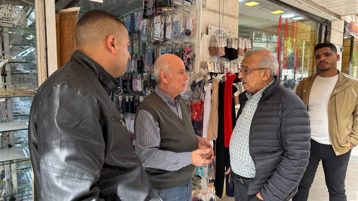 جولة ميدانية للنائب أسامة سعد في سوق صيدا وتأكيد على دعم صمود المواطنين