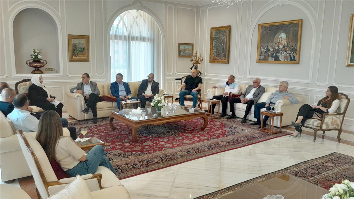 بهية الحريري تتابع الشأنين التربوي والصيداوي مع المجلس الإداري لـ 'المقاصد-صيدا' برئاسة محمد فايز البزري
