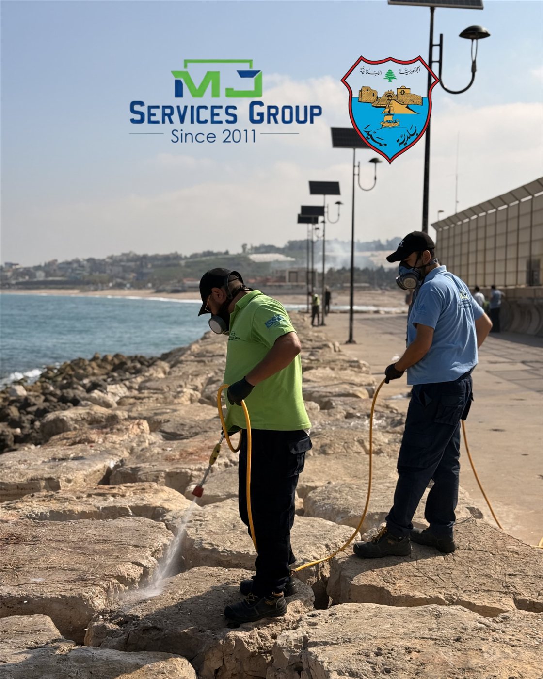 إطلاق حملة مكافحة القوارض والحشرات بالشراكة بين بلدية صيدا وMJ Services في محيط الملعب البلدي